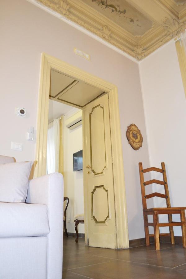 Questo Rinascimento Casa Newman Napoli Eksteriør billede