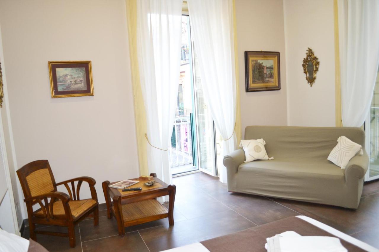 Questo Rinascimento Casa Newman Napoli Eksteriør billede