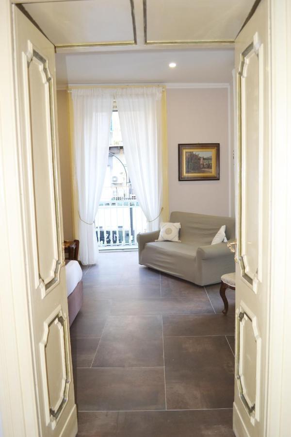 Questo Rinascimento Casa Newman Napoli Eksteriør billede